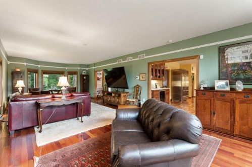 1016 Wallace Lake Rd, West Bend WI  53090-8943 exterior