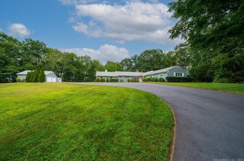 85 Tanglewood Rd, Bristol, CT 06010-2325