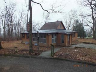 149 Coventry Rd, Yoe, PA 17313-9546