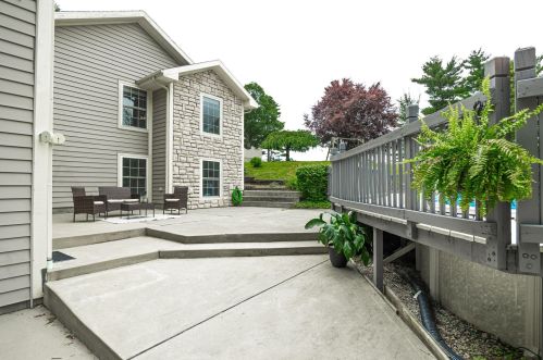 21 Buckeye Blvd, Pataskala OH  43062-8465 exterior