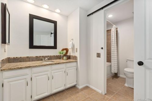 8107 Phillips Cir, Englewood CO 80112-3254 exterior