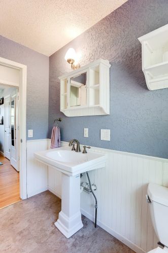 207 County Rd F, Saint Paul MN 55110-3845 exterior