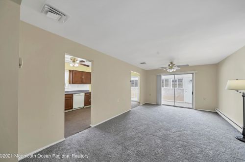 162 Central Blvd, Bricktown, NJ 08724-2469