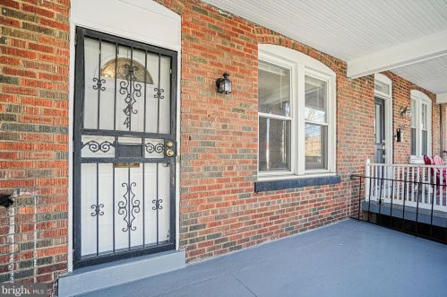 564 23rd Pl, Washington, DC 20002-4816