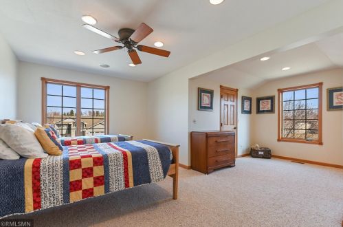 1306 16th Ave, Columbus MN  55025 exterior