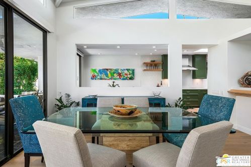 2381 Paseo Del Rey, Palm Springs CA  92264-9542 exterior