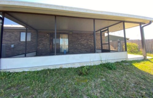 708 Pine Forest Dr, Lynn Haven, FL 32444-4322