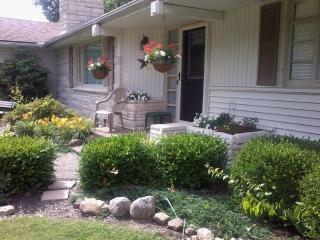 12925 Elton St, Harmon, OH 44662-8721