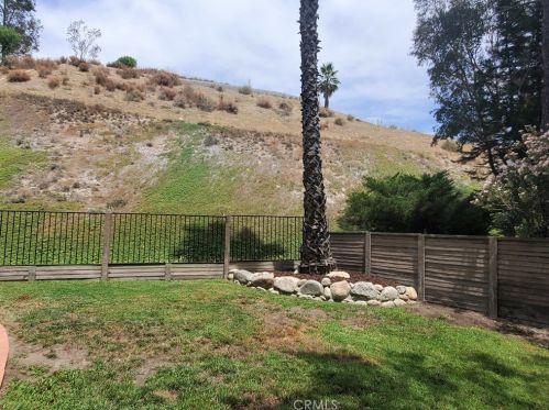 20077 Summit View Ct, Santa Clarita CA  91351-5709 exterior