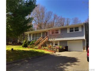31 Crestwood Dr, Waterbury, CT 06716-1014