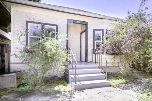 3227 Galindo St, Oakland CA  94601-2507 exterior