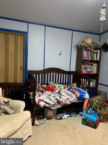 1002 Redwood Dr, Breinigsville PA  18031-1627 exterior