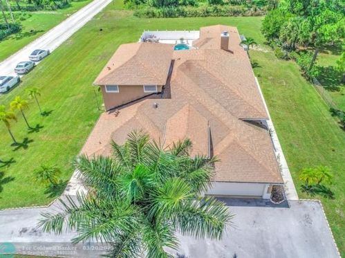 11538 Persimmon Blvd, West Palm Beach FL  33411-9021 exterior