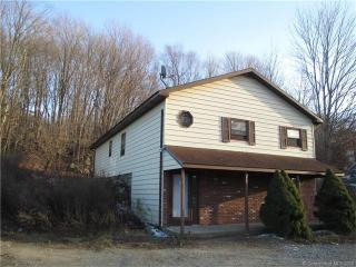 28 Woodtick Rd, Waterbury, CT 06705-2207
