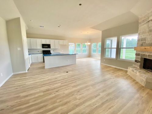 247 Forest Park Dr, West Columbia, TX 77486-9615
