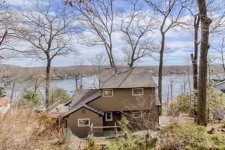111 Cedar Lk, Parsippany NJ  07834-1807 exterior