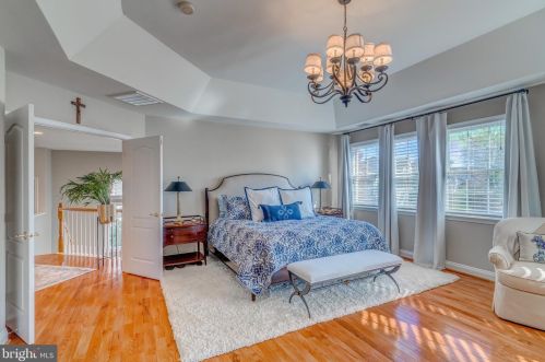 18292 St Georges Ct, Leesburg VA  20176-7421 exterior