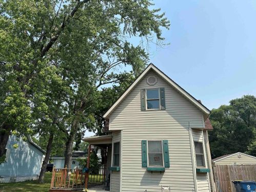 308 Lawrence St, Mishawaka, IN 46545-6121