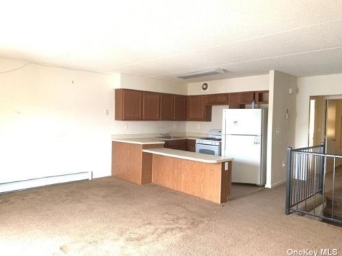 144 Beach 62nd St, Far Rockaway, NY 11692-1847