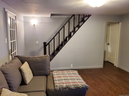 58 Lake Shore Dr, Monroe, NY 10950-5560