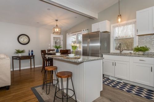 6 Rosenfeld Rd, Millis MA  02054-1131 exterior