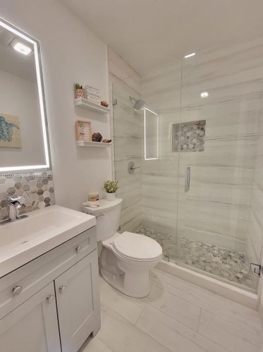 17 Suffolk Ave, Hialeah FL  33010-5035 exterior