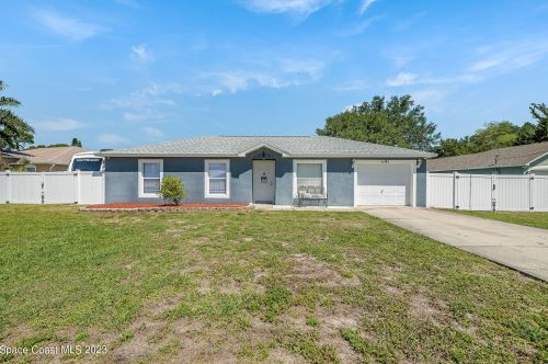 6342 Hudson Rd, Cocoa, FL 32927-2208