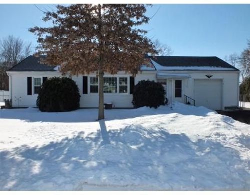19 Czepiel St, Chicopee, MA 01013-3626