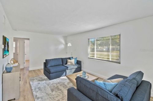 4480 16th St, Saint Petersburg FL  33703-4428 exterior