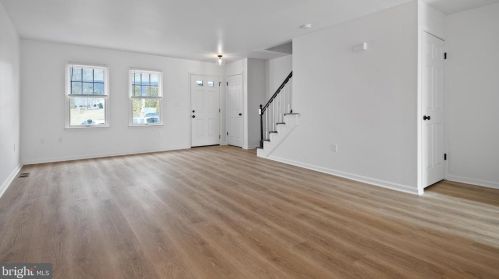 6027 Meade Ct, Harrisburg PA  17112-8546 exterior