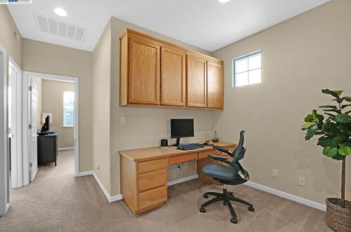 30 Matisse Ct, Oakley CA  94561-1777 exterior