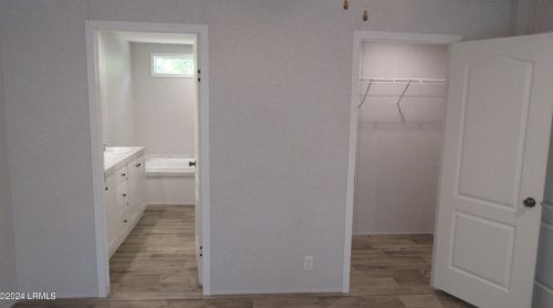 1614 Columbia Dr, Beaufort SC 29906-9725 exterior