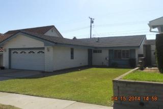 19419 Broadacres Ave, Long Beach, CA 90746-2709