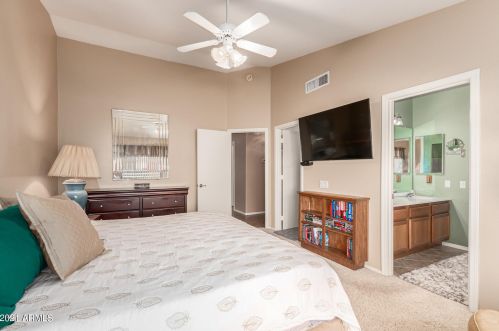 710 Jasper Dr, Chandler AZ 85226-1124 exterior