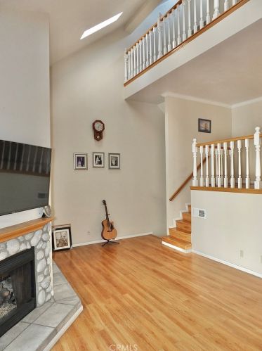 5451 Centralia St, Long Beach, CA 90808-1455