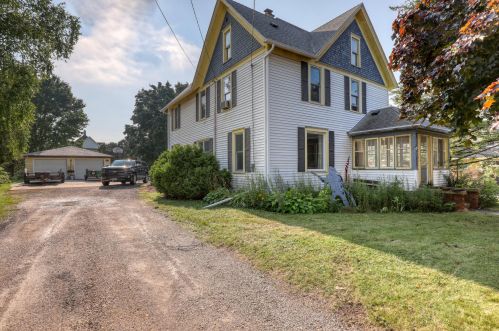 62 Butler St, Random Lake, WI 53075-1705