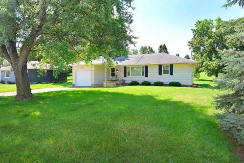 2315 4th St, Faribault MN  55021-5653 exterior