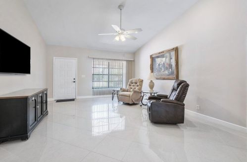 12112 Country Greens Blvd, Boynton Beach, FL 33437-2025