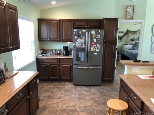 4625 Wade Dr, Fort Pierce, FL 34953-6794