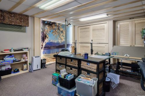 18 Surrey Rd, New Hyde Park NY  11040-2036 exterior