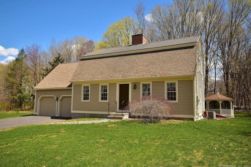 606 Carpenter Rd, Coventry, CT 06238-1244