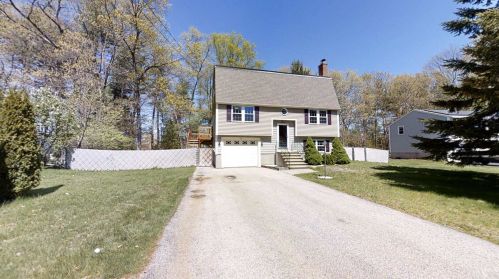 36 Shingle Mill Dr, Nashua NH  03062-2139 exterior