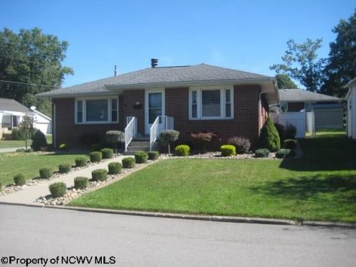 324 Dunkin Ave, Lake Ridge, WV 26330-1404
