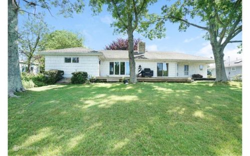 600 Snug Harbor Rd, Greenport, NY 11944-2520