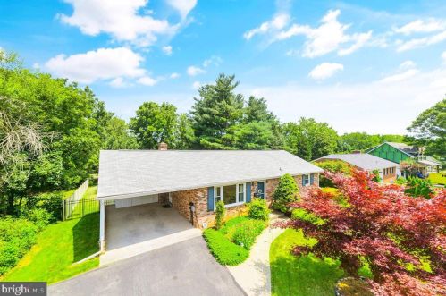 207 Belmont Dr, Leesburg, VA 20175-3505