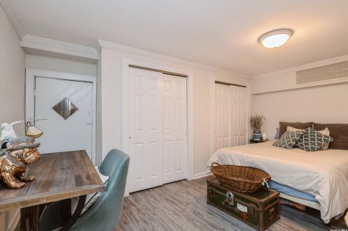 18 Washington Pl, Northport NY  11768-2936 exterior