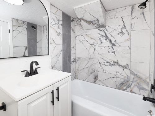 2136 Monroe Blvd, Ogden UT 84403-0235 exterior