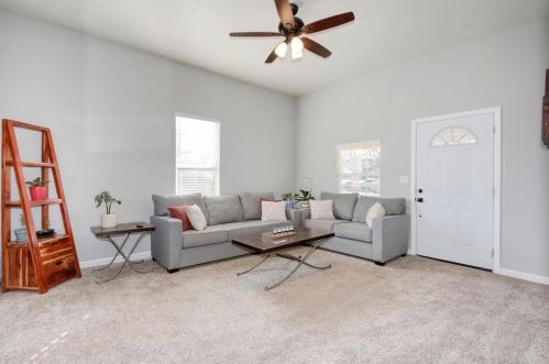 9665 Kent St, Elk Grove CA  95624-2432 exterior