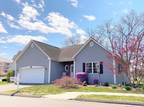 2 Merrigan Ln, Windsor Locks CT  06096-1573 exterior