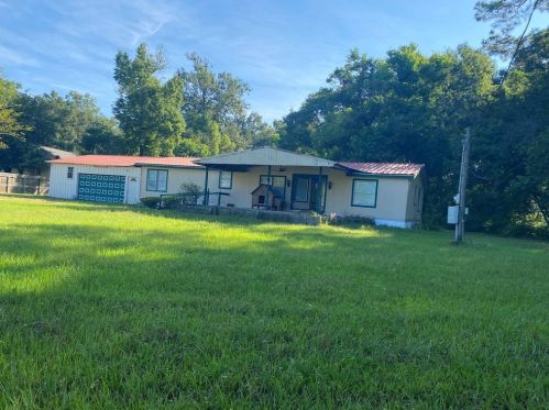 18733 Deer Glen Dr, Conroe TX  77302-6323 exterior